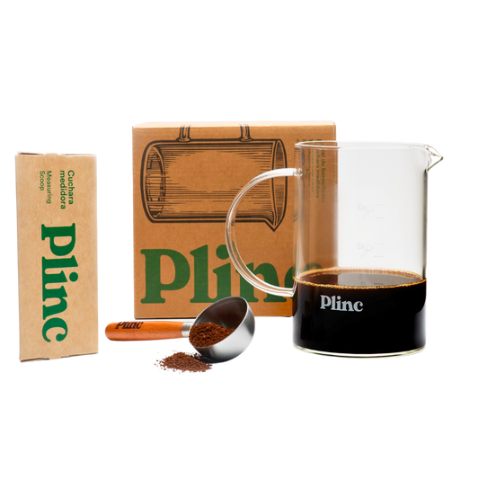 Pichel y Cuchara Medidora para Chorreador